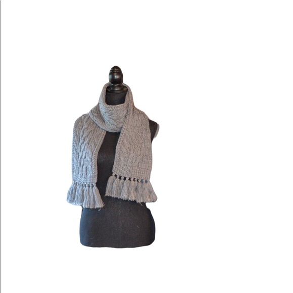 Gray J.Crew Knit Scarf - Picture 2 of 5